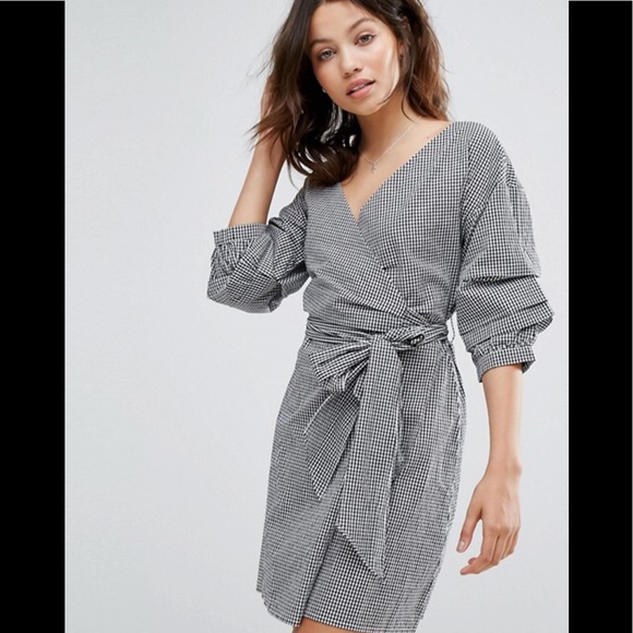 New Look Dresses